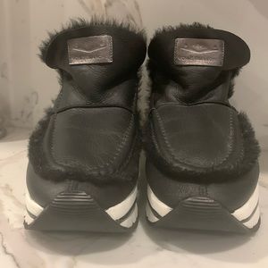 NEW! Sneaker bootie - platform , fur lined